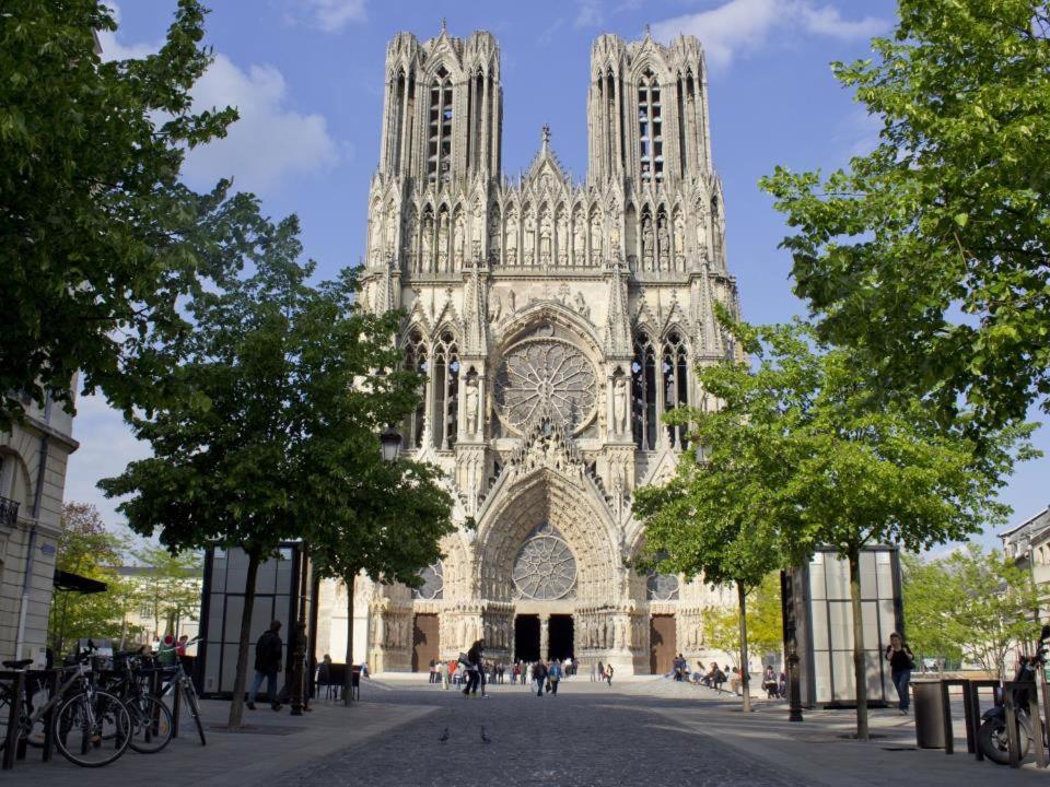 Apartamento Loft Royal des Promenades Reims Exterior foto